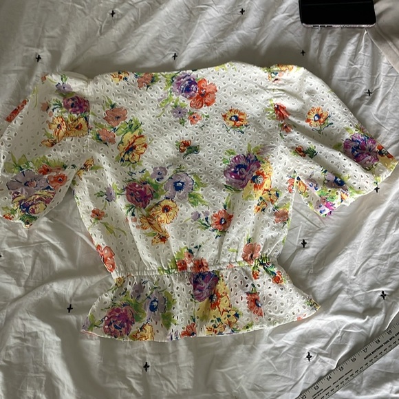 WAYF Bianca Puff Sleeve Floral V-neck Top Shirt ASO Black-ish size XS - Picture 12 of 13